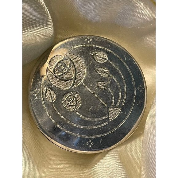 Celtic Edwin Blyde Pewter Ring Box - Picture 2 of 6